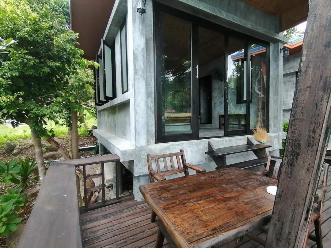 Chabalay Resort Koh Tao Exteriör bild