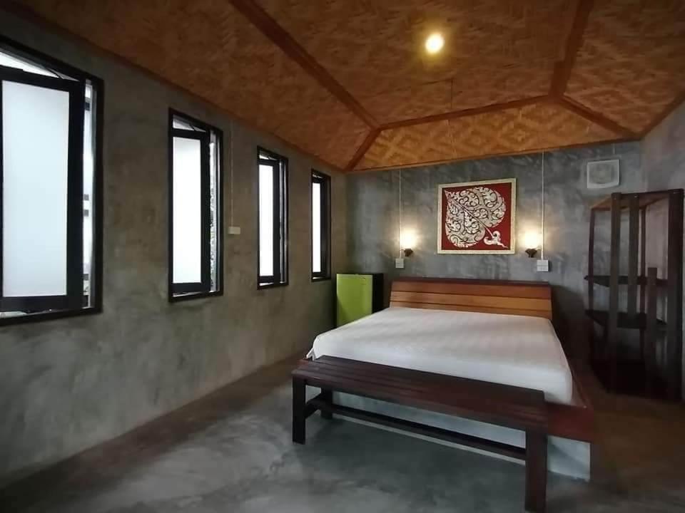 Chabalay Resort Koh Tao Rum bild