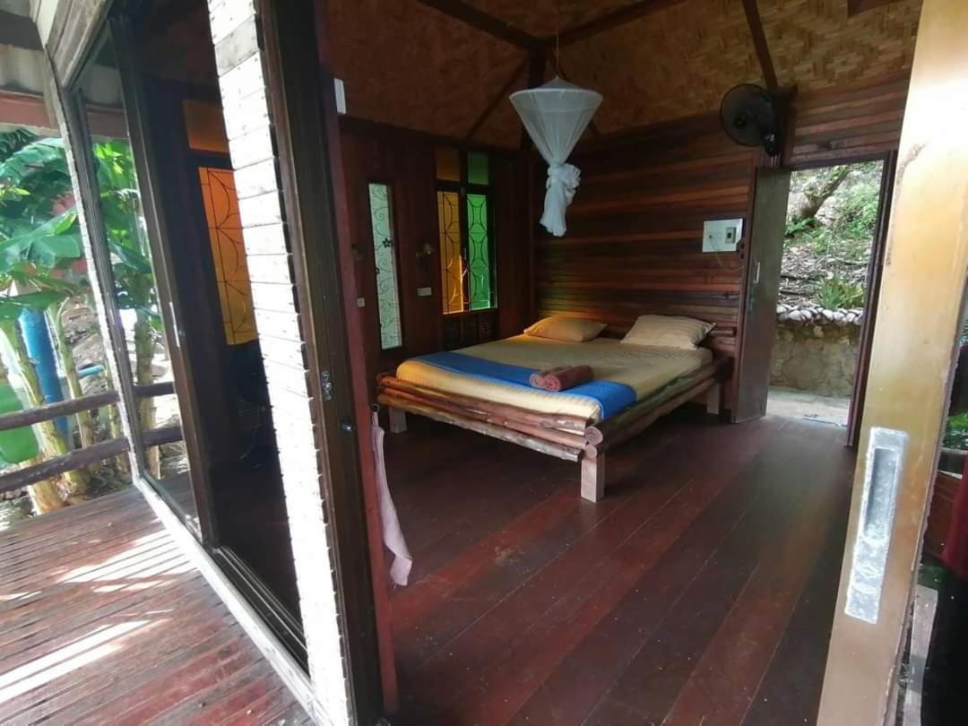 Chabalay Resort Koh Tao Rum bild